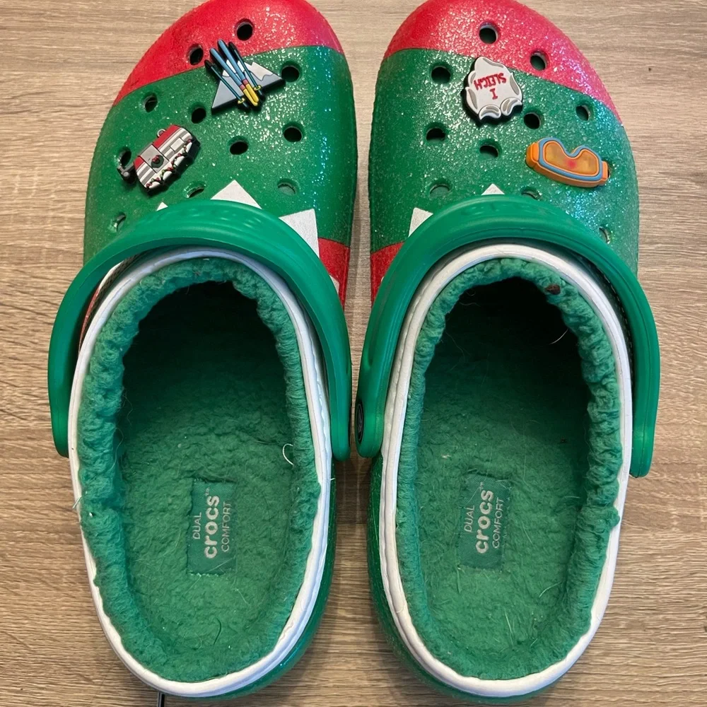 CROCS Green and Red Holiday Clogs with Fun Charms - Picture 3 of 4